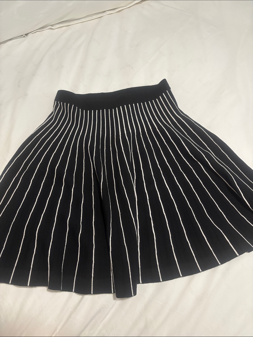 Carmen Marc Valvo Black and White Skirt
